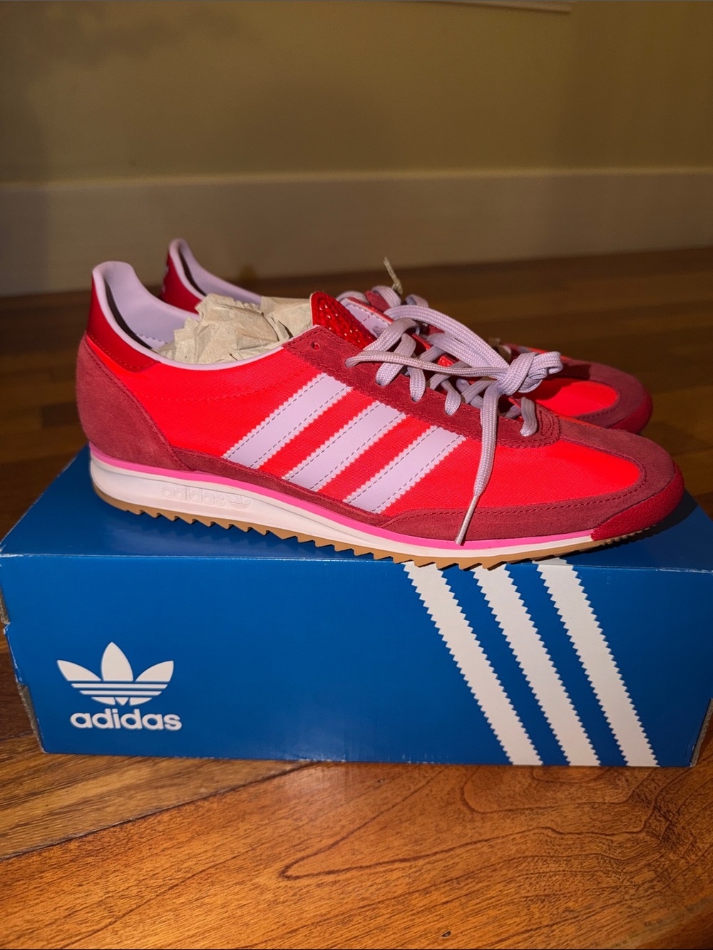 adidas Originals Women’s Red & Pink Retro Low-Top Sneakers